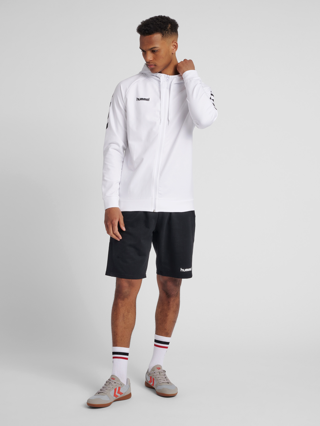 HMLGO COTTON ZIP HOODIE, WHITE, model