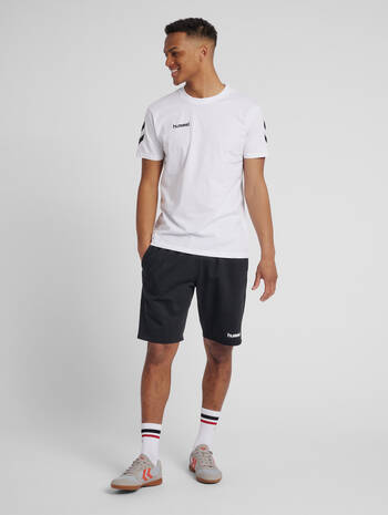 HUMMEL GO COTTON T-SHIRT S/S, WHITE, model