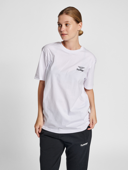 hmlLGC DAVID T-SHIRT, 9001, model