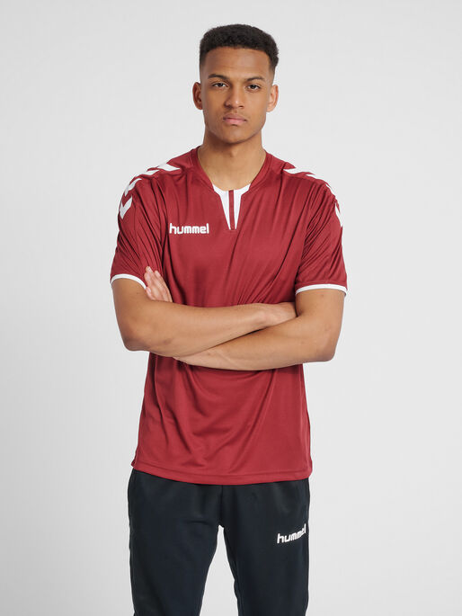 CORE SS POLY JERSEY, MAROON PR, model