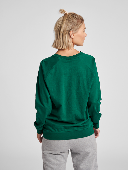 HUMMEL GO COTTON LOGO SWEATSHIRT WOMAN, EVERGREEN, model