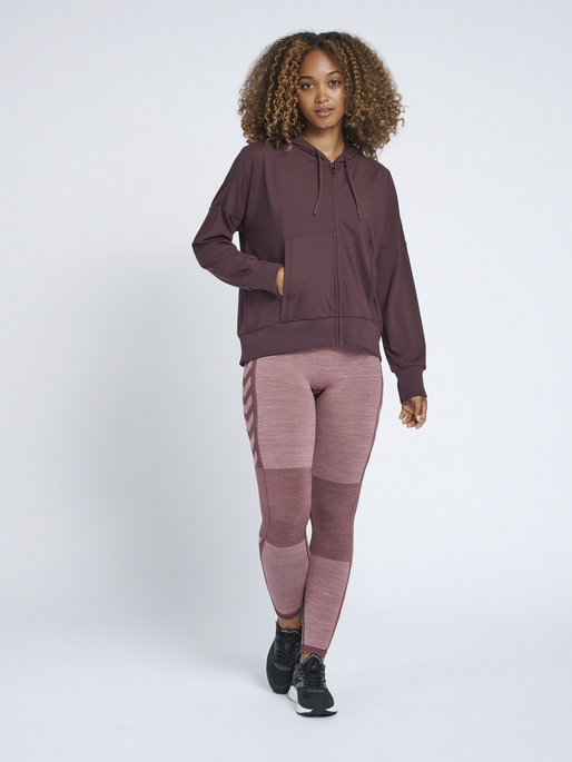 hmlLUISE LOOSE ZIP HOODIE, 8016, model