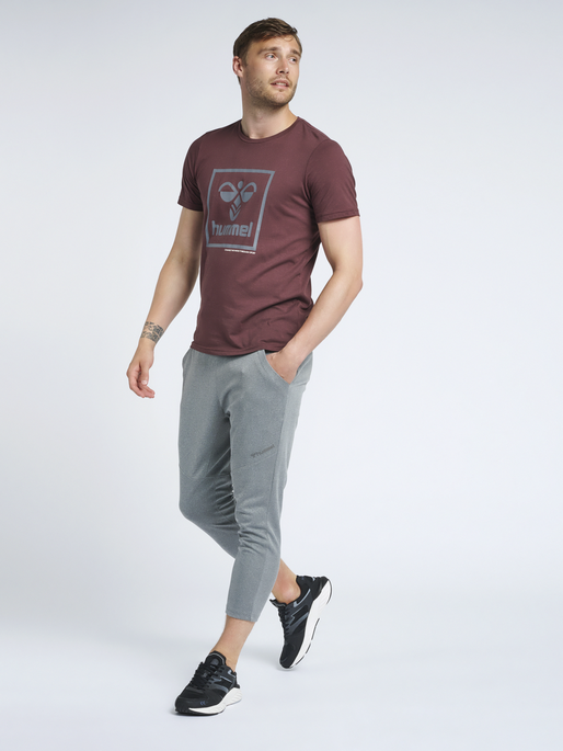 hmlNALO TAPERED 7/8 PANTS, DARK GREY MELANGE, model