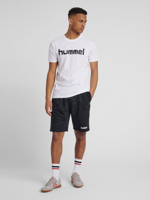 HUMMEL GO COTTON LOGO T-SHIRT S/S, WHITE, model