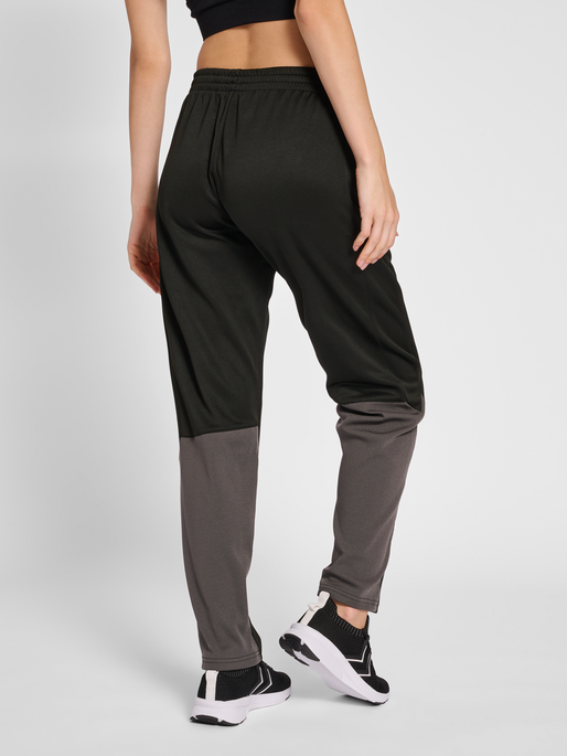 hmlONGRID POLY PANTS WO, JET BLACK/FORGED IRON, model