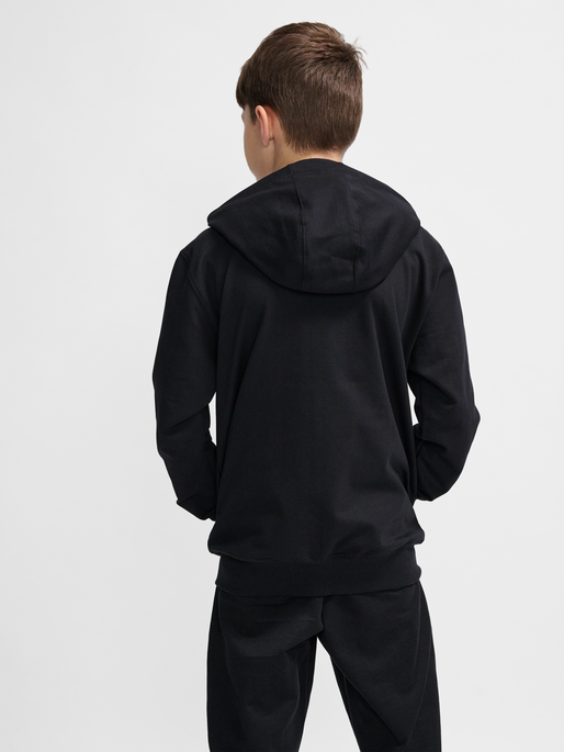 hmlGO 2.0 ZIP HOODIE KIDS, BLACK, model