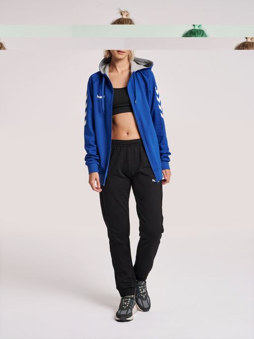 HUMMEL GO COTTON ZIP HOODIE WOMAN, TRUE BLUE, model