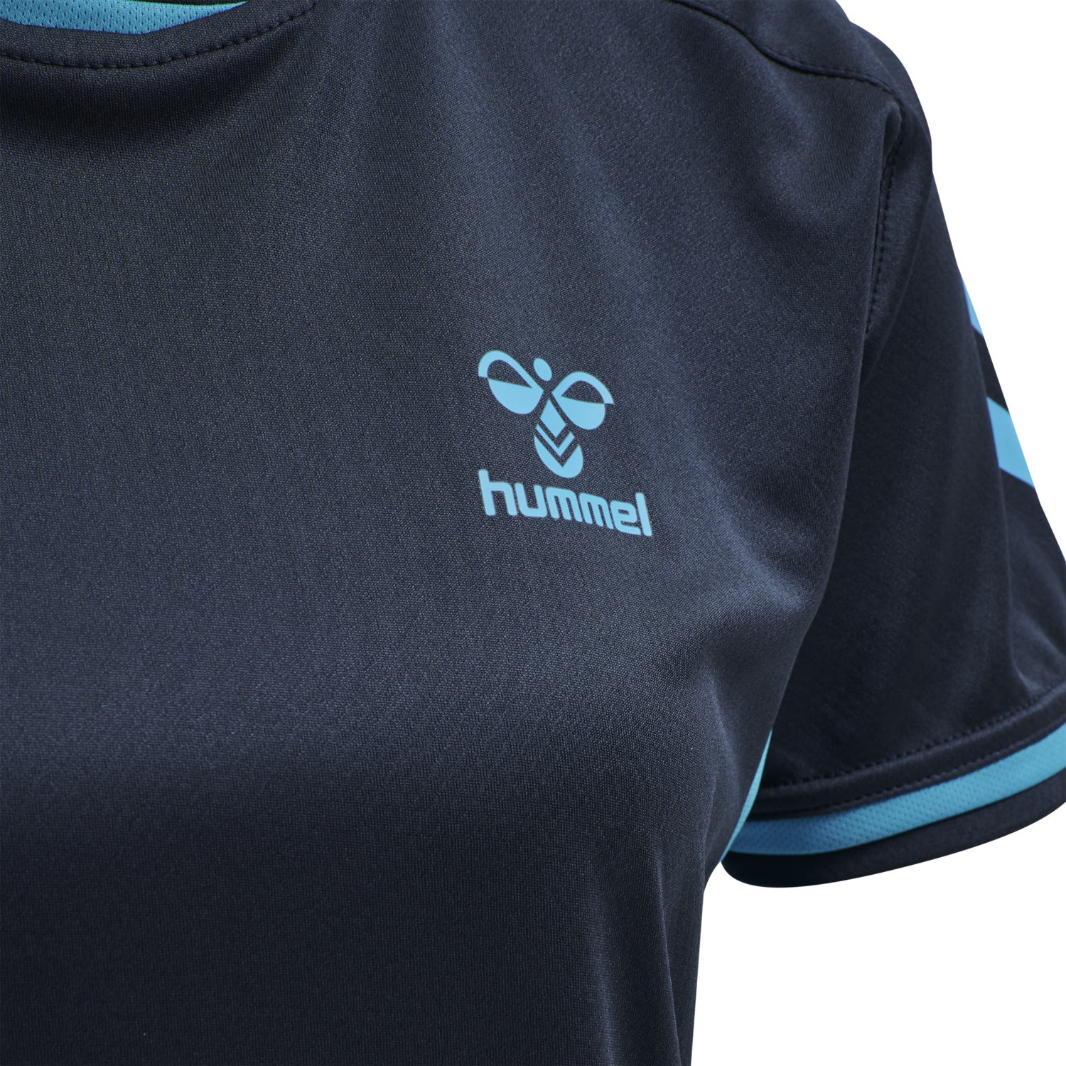 hmlACTION POLY JERSEY S/S WOMAN, BLACK IRIS/ATOMIC BLUE, packshot