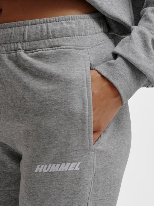 hmlELEMENTAL TAPERED PANTS WOMAN, GREY MELANGE, model
