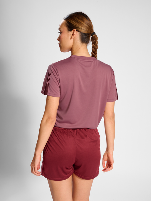 hmlACTIVE PL JERSEY S/S WOMAN, MESA ROSE, model