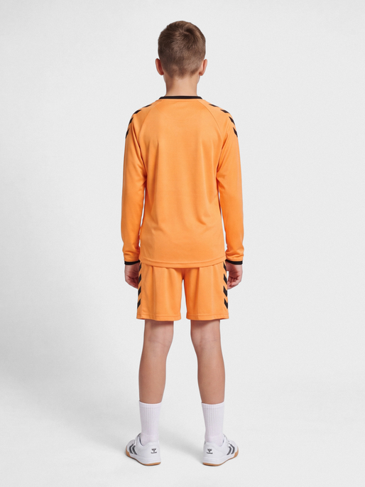 CORE KIDS GK SET, TANGERINE, model