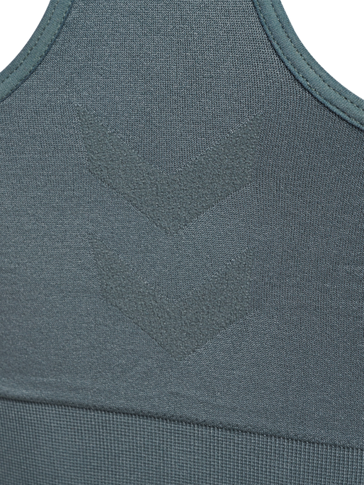hmlTIF SEAMLESS SPORTS TOP, BALSAM GREEN, packshot
