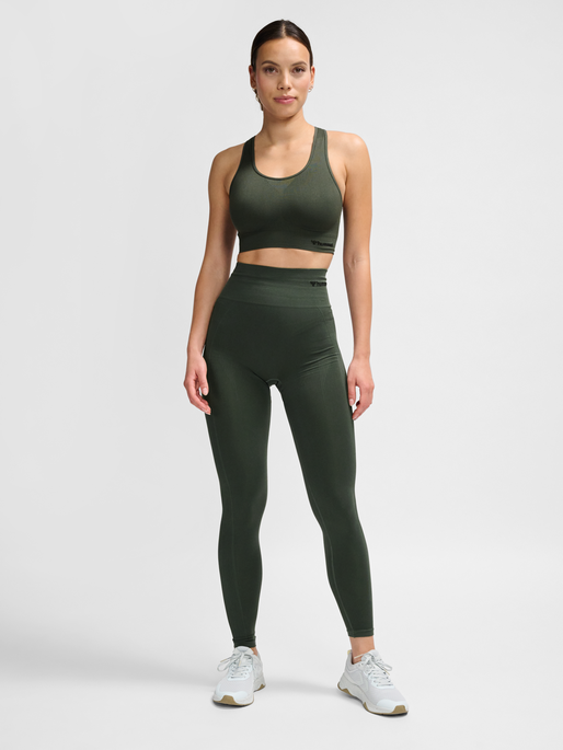Benefits of Yoga Pants - Why Wear Tight Pants For Gym & Yoga – Hummel India