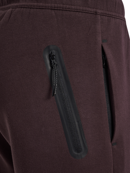 hmlTECH FLEECE REGULAR PANTS, CHOCOLATE PLUM, packshot