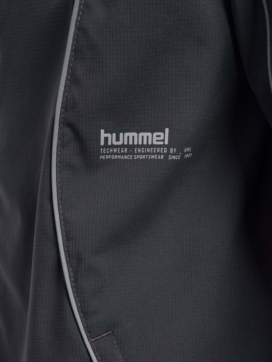hmlPULSE WOVEN ZIP JACKET, EBONY, packshot