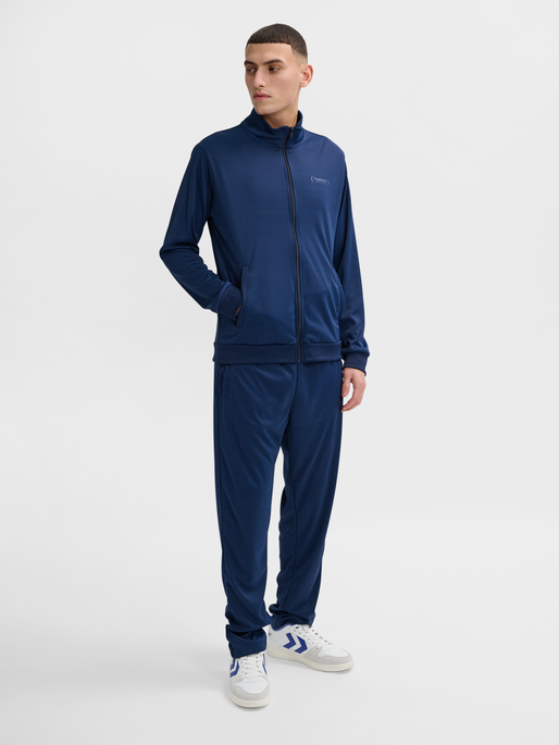 hmlFELIX  POLY TRACKSUIT SET, DRESS BLUES, model