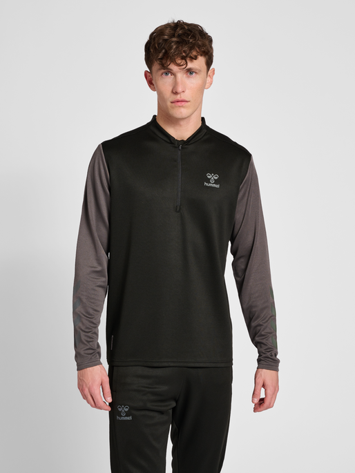 hmlONGRID 1/2 ZIP POLY SWEAT, JET BLACK, model