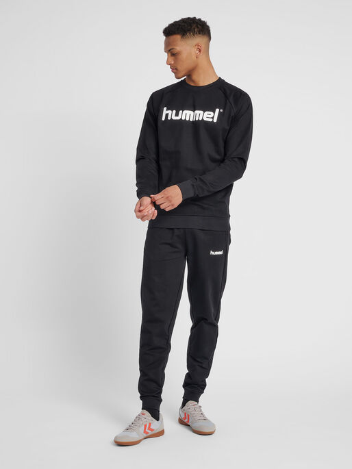 HMLGO COTTON LOGO SWEATSHIRT, BLACK, model