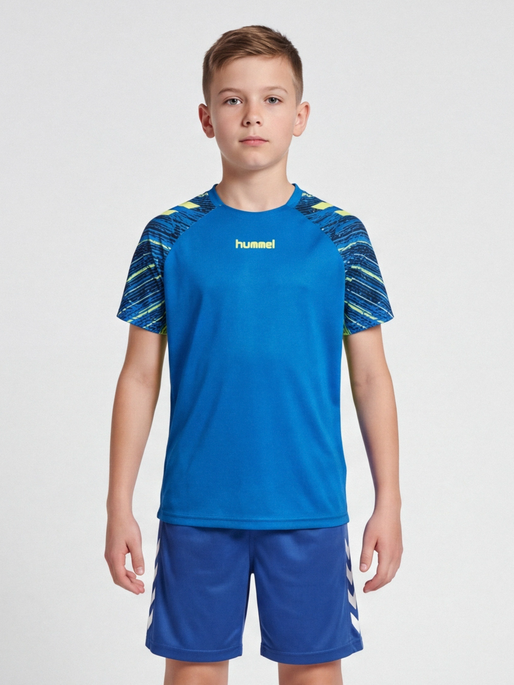 hmlBLAZE PRO TRAINING JERSEY KIDS, SKYDIVER, model