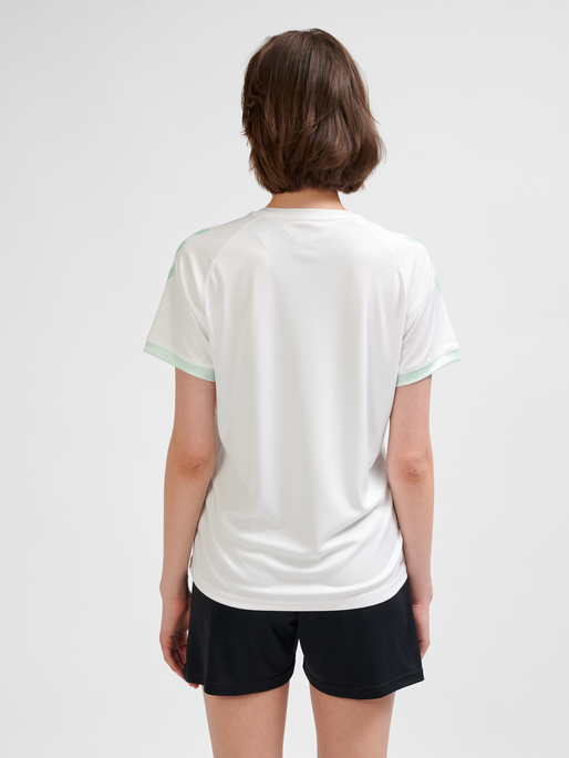 hmlGRAPHIC UNIVERSE JERSEY SS WOMAN, SOOTHING SEA, model