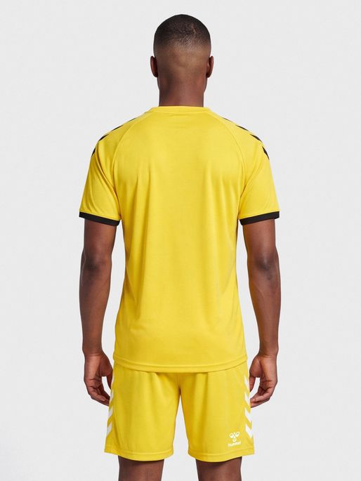 hmlCORE VOLLEY TEE, BLAZING YELLOW, model