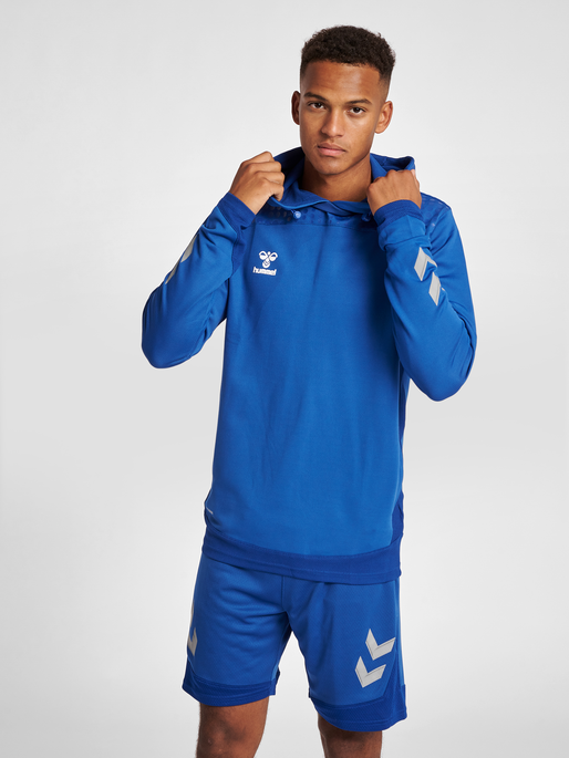 hmlLEAD POLY HOODIE, TRUE BLUE, model