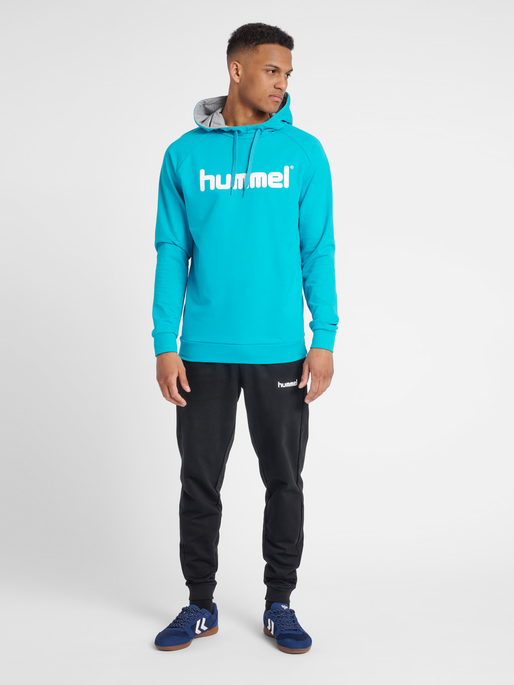 HUMMEL GO COTTON LOGO HOODIE, 7391, model