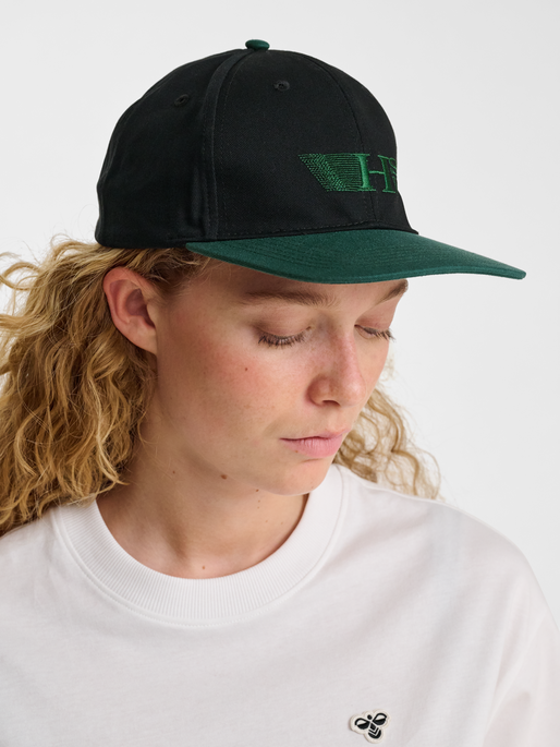 hmlSNAP CAP GAME, BLACK, model
