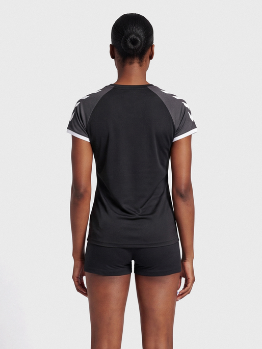 hmlCORE VOLLEY STRETCH TEE WO, BLACK, model
