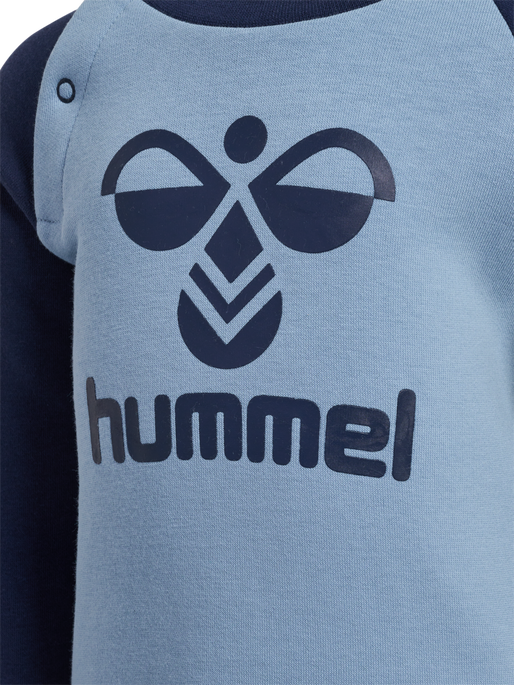 hmlHUMMING CREWSUIT, BLACK IRIS/FADED DENIM, packshot