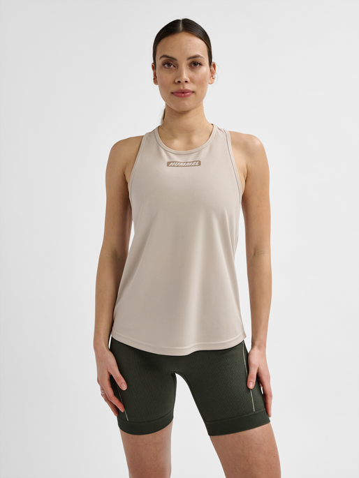 hmlTE TOLA TANKTOP, CHATEAU GRAY, model