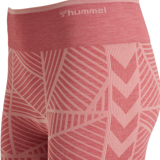 hmlMT ENERGY SEAMLESS MW SHORTS, WITHERED ROSE/ROSE TAN MELANGE, packshot
