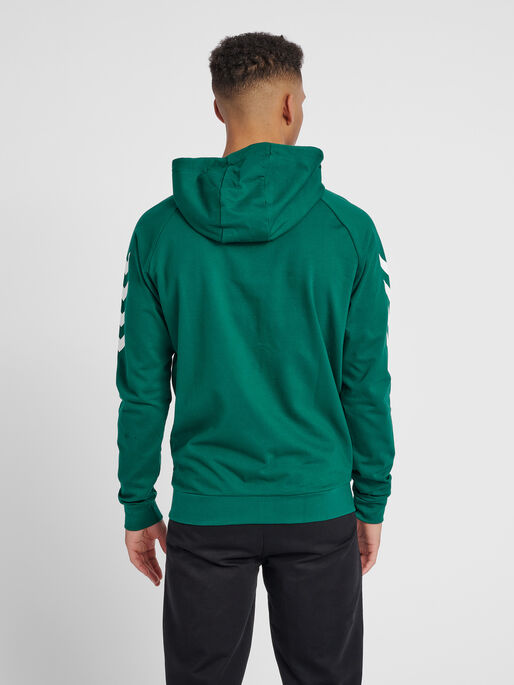 HUMMEL GO COTTON ZIP HOODIE, EVERGREEN, model