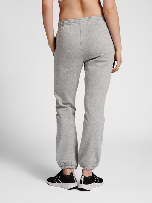 hmlGG12 SWEAT PANTS WOMAN, GREY MELANGE, model