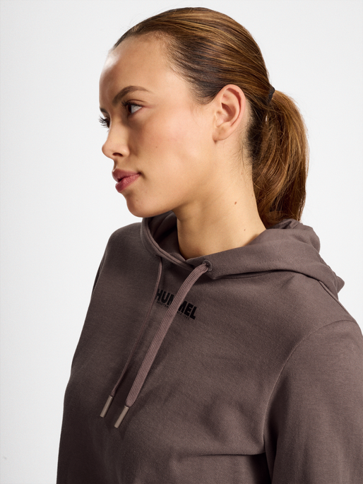hmlLEGACY WOMAN HOODIE, 8109, model