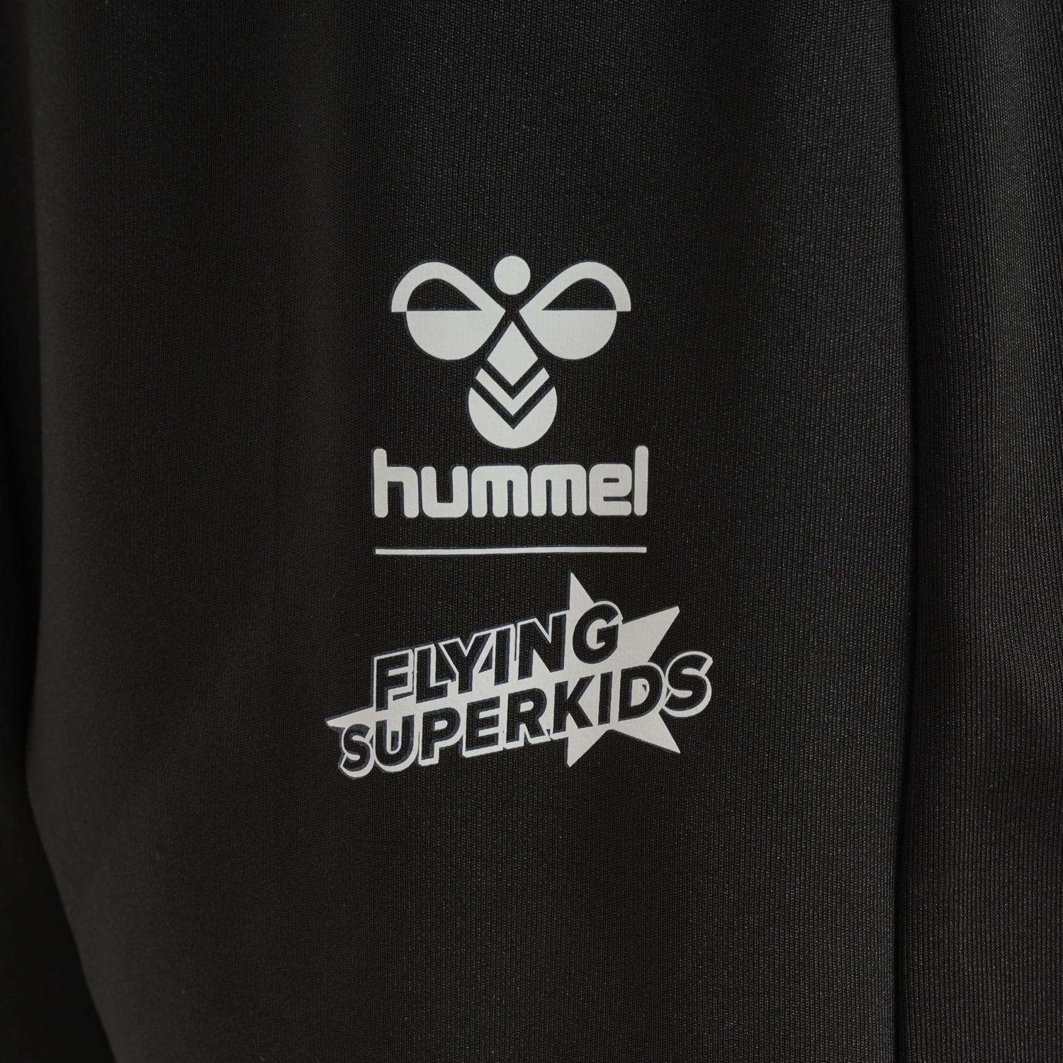 hmlFLYING CHAMPION SET, 8572, packshot