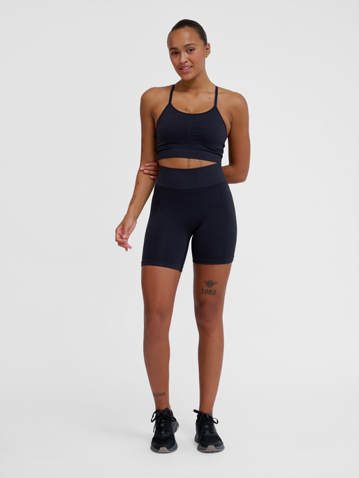 hummel MT DEFINE SEAML SCRUNCH SHORTS - BLACK | hummelsport.de