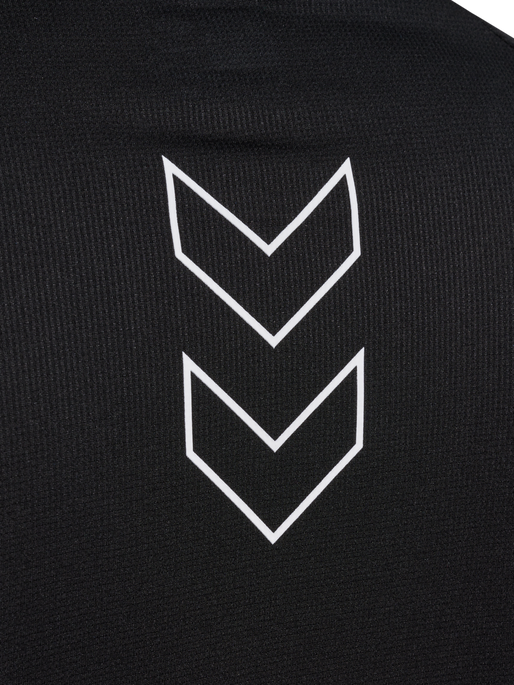 hmlCOURT LIGHT WEIGHT T-SHIRT L/S, BLACK, packshot