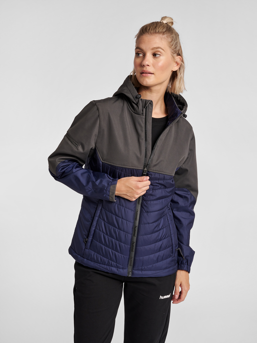 hmlNORTH HYBRID JACKET WOMAN, ASPHALT, model