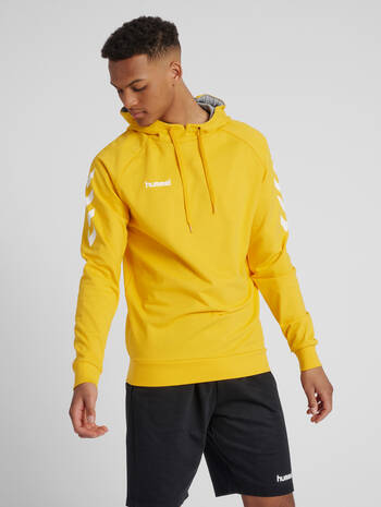 HUMMEL GO COTTON HOODIE, SPORTS YELLOW, model
