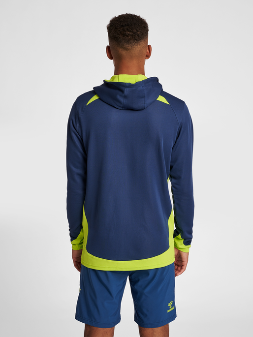 hmlLEAD POLY HOODIE, DARK DENIM, model
