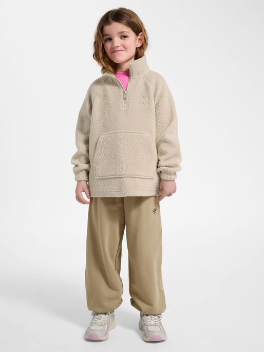 hmlJR MARTINI HALF ZIP JACKET, OATMEAL, model