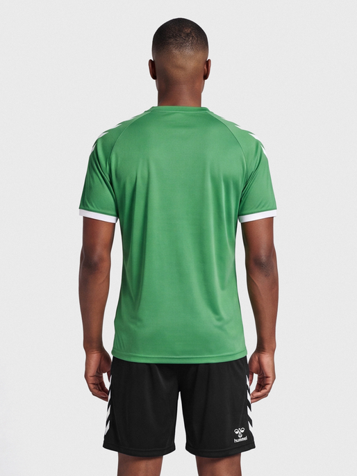hmlCORE VOLLEY TEE, JELLY BEAN, model