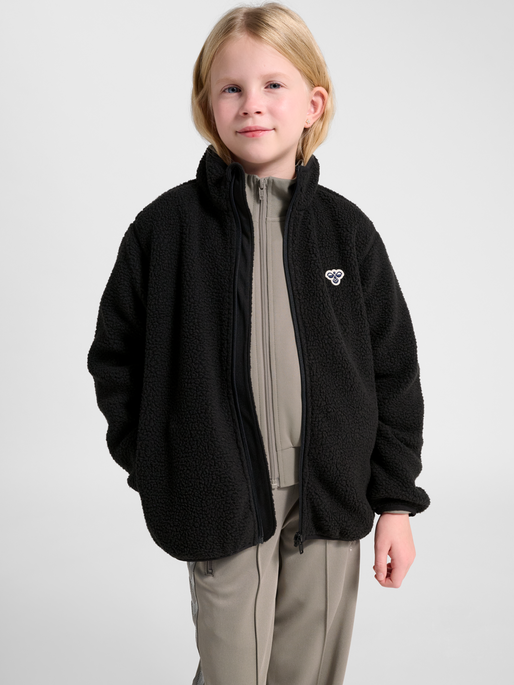 hmlJR ATLAS FLEECE ZIP JACKET, BLACK, model