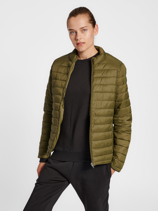 hmlRED QUILTED JACKET WOMAN, DARK OLIVE, model