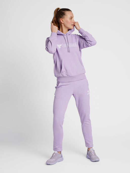 hmlNONI 2.0 HOODIE, HEIRLOOM LILAC, model