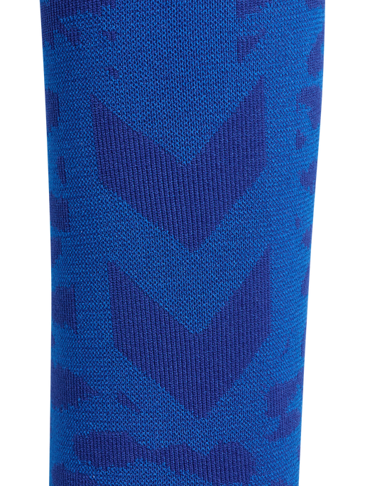 hmlMT LEO SEAMLESS CROP T-SHIRT L/S, OLYMPIAN BLUE/SODALITE BLUE ME, packshot