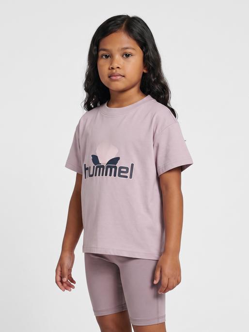 hmlJR BOXY GRAPHIC T-SHIRT S/S, SEA FOG, model