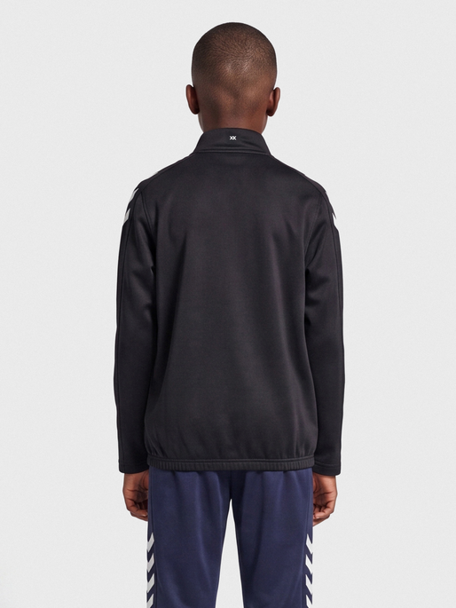 hmlCORE XK HALF ZIP POLY SWEAT KIDS, BLACK/BLACK, model