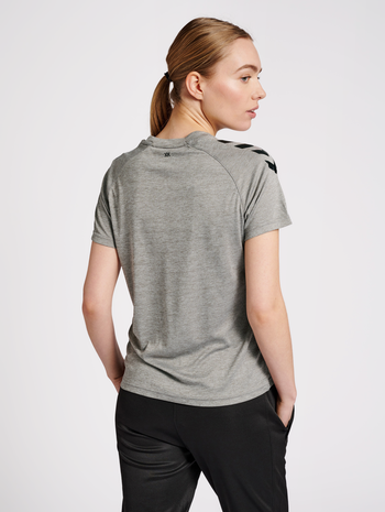 hmlCORE XK CORE POLY T-SHIRT S/S WOMAN, GREY MELANGE, model